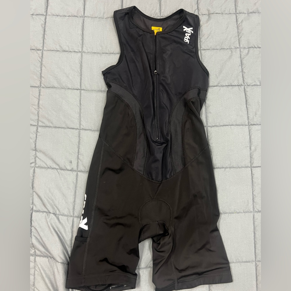 Triathlon suit